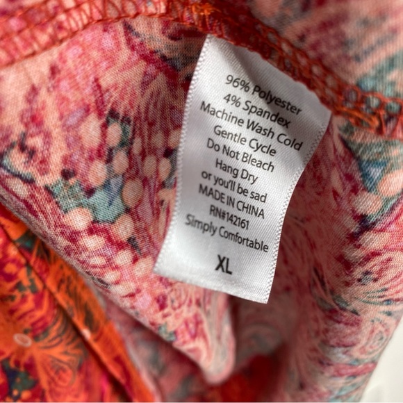 LuLaRoe floral Irma top - Picture 5 of 7